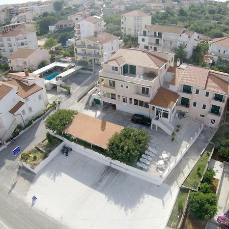 Apartments Fumija Трогир Экстерьер фото