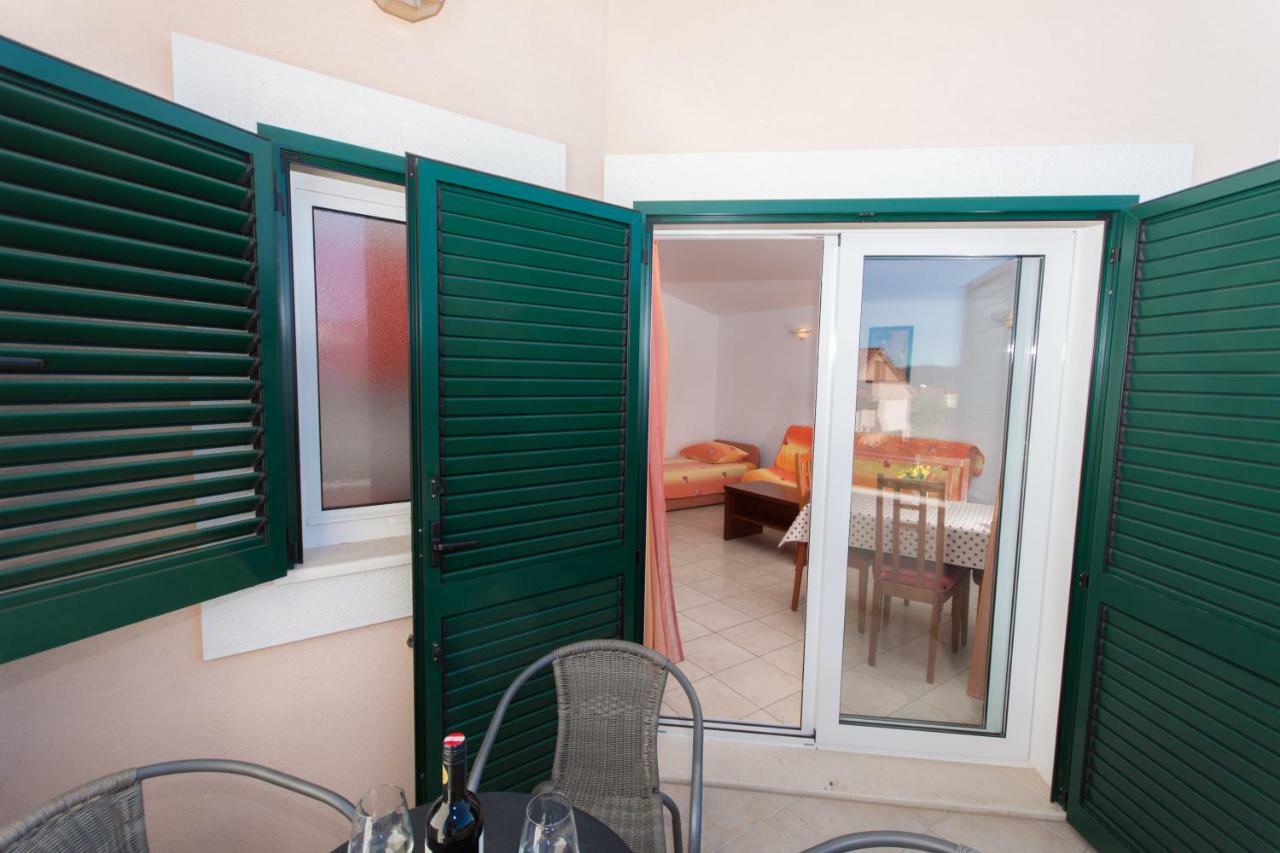 Apartments Fumija Трогир Экстерьер фото