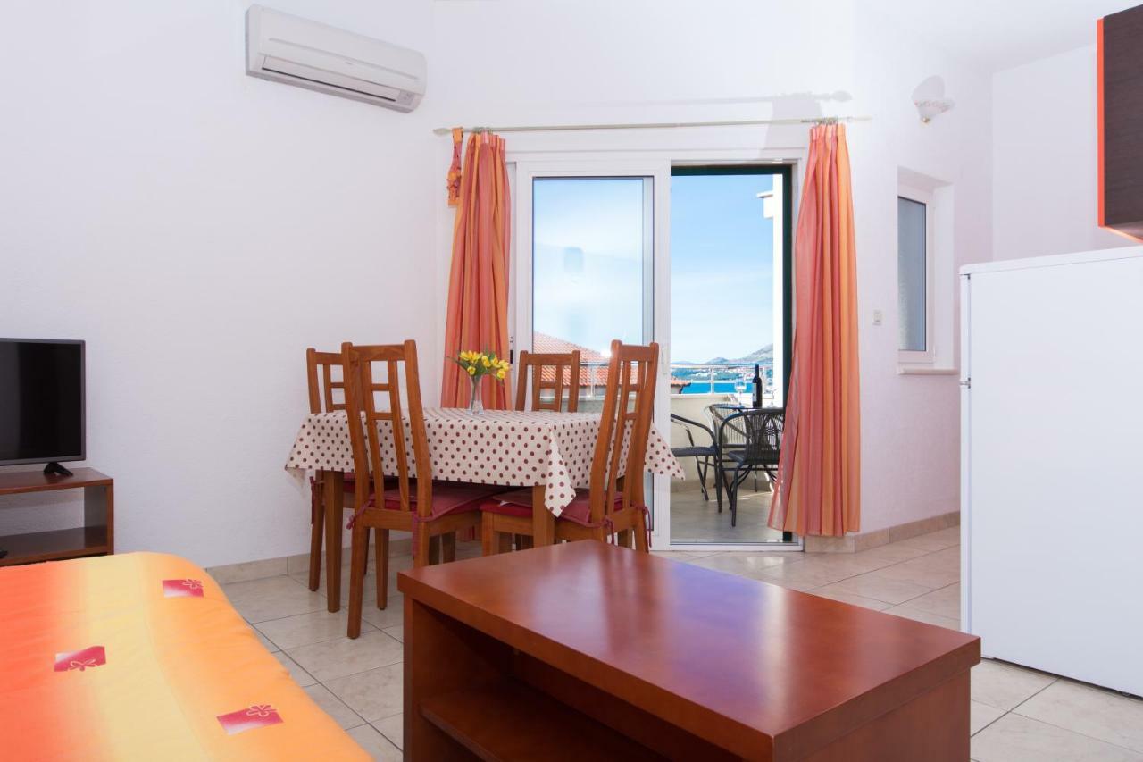 Apartments Fumija Трогир Экстерьер фото