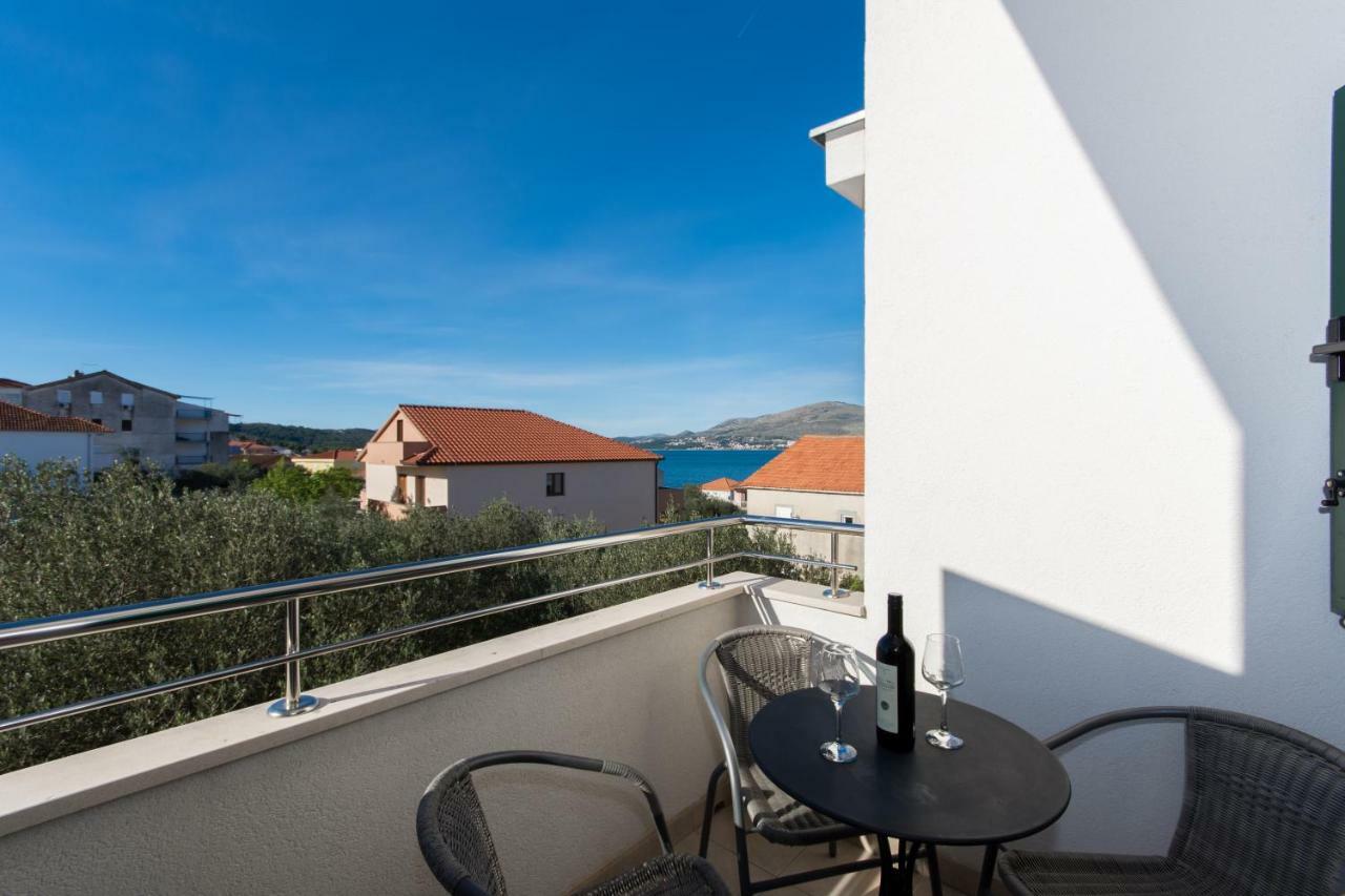 Apartments Fumija Трогир Экстерьер фото