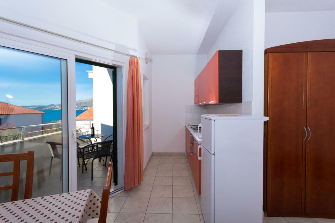 Apartments Fumija Трогир Экстерьер фото