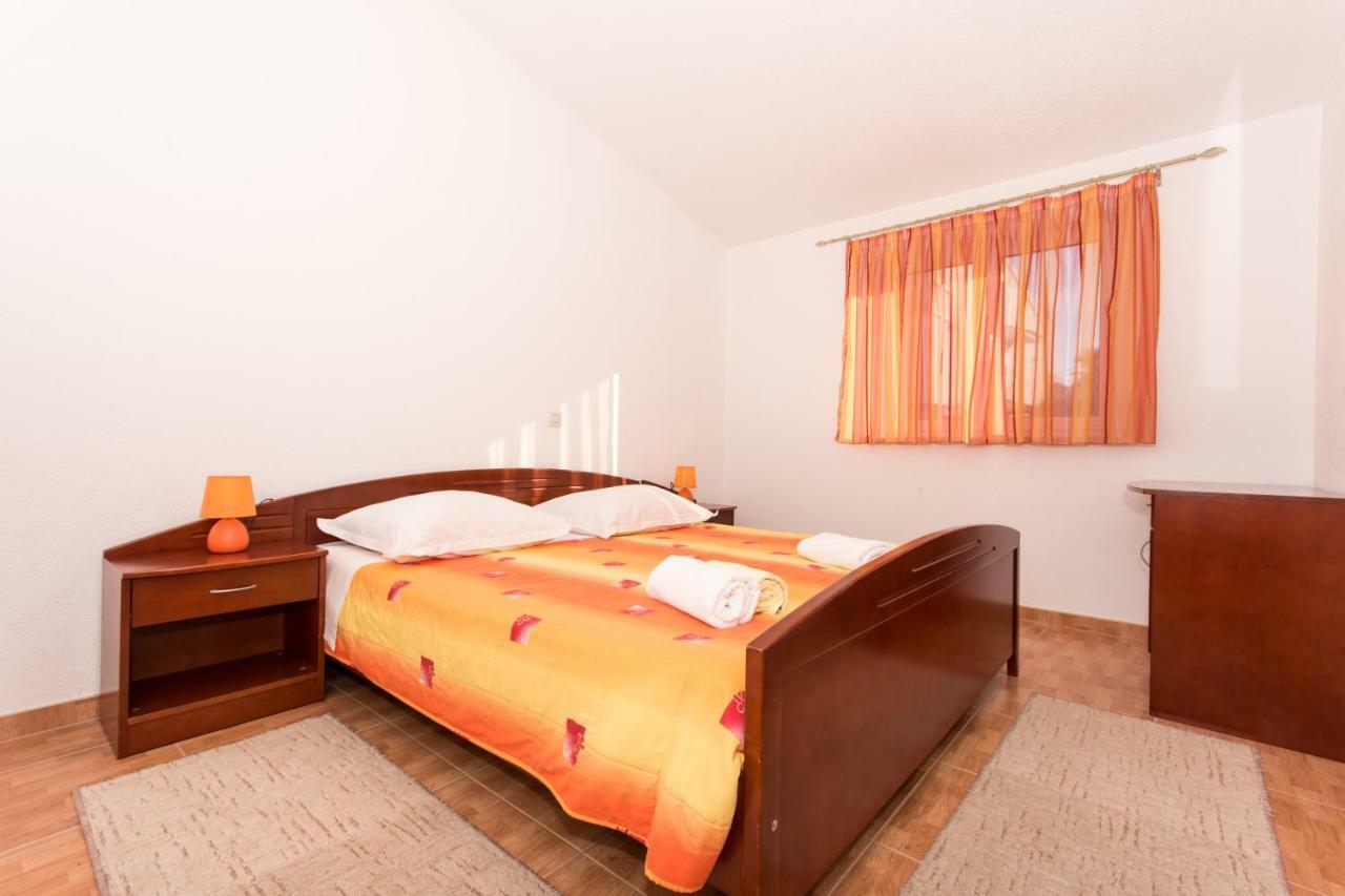 Apartments Fumija Трогир Экстерьер фото